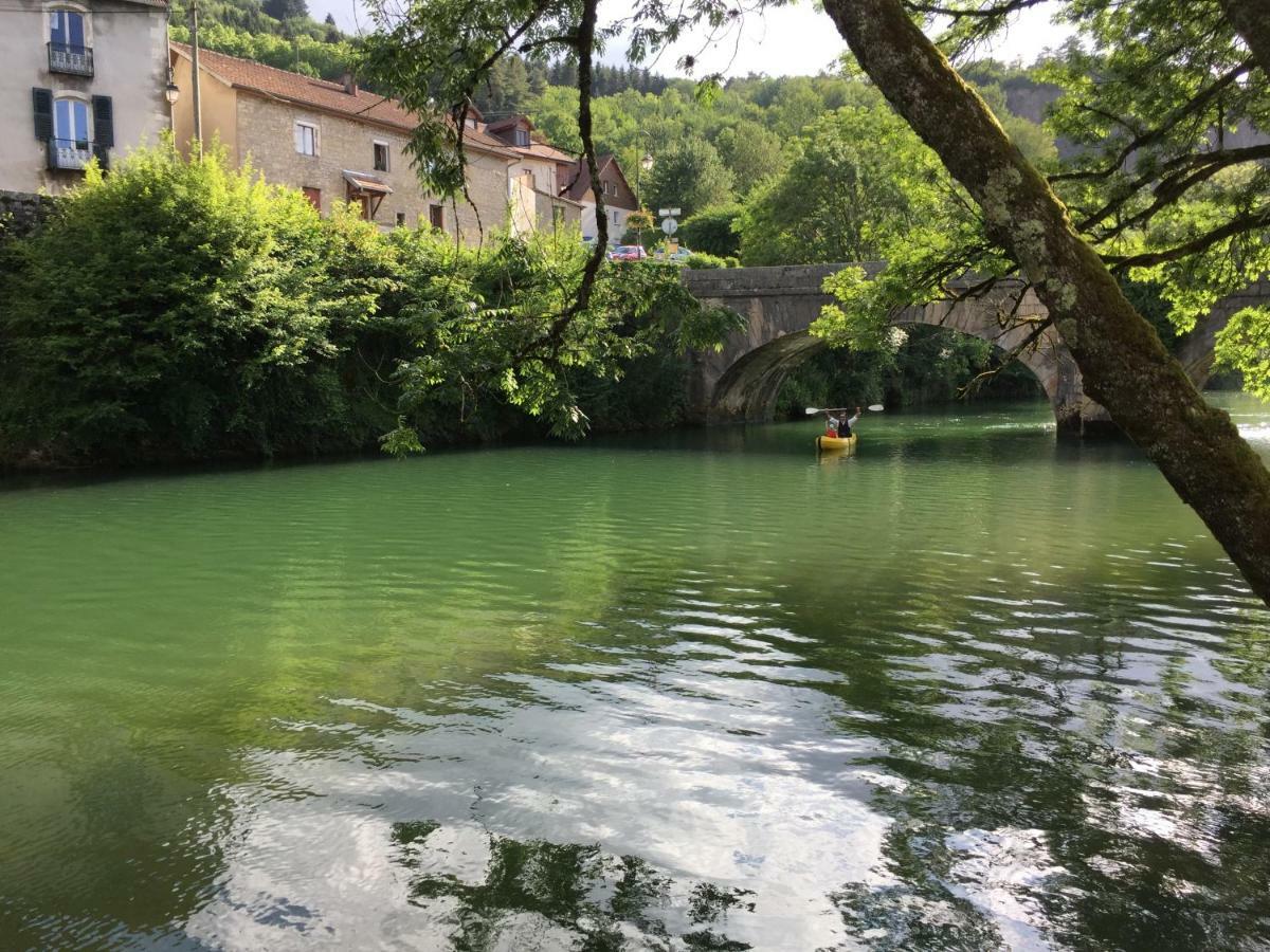 Gite Sur Loue Ornans Exteriér fotografie